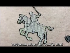 Umweltfreundliches Eisen auf Kleidungsstücken