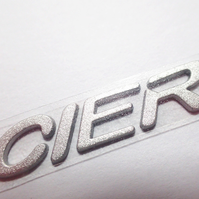 Kundengebundene Wärmeübertragungs-Kleidungs-Aufkleber des Silikon-3D mit Silber Shinny Farbe
