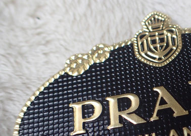 Angehobene materielle Flecken maßgefertigten Kleidungsstücks TPU mit Logo-Drucken