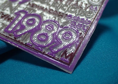 Silikon-Material fertigen PVC-Stoff-Aufkleber, dekorative Flecken 3D für Jacken kundenspezifisch an