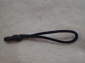 Schwarze Reißverschlussabziehvorrichtung mit Nylonschnur mit Gummiende für Kleid, Tasche