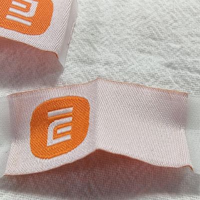 Kleidungsstücke mit hoher Dichte, gewebte Etiketten, Buchbedeckung, Falte-Tags für Taschen