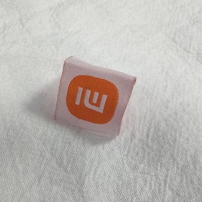 Kleidungsstücke mit hoher Dichte, gewebte Etiketten, Buchbedeckung, Falte-Tags für Taschen