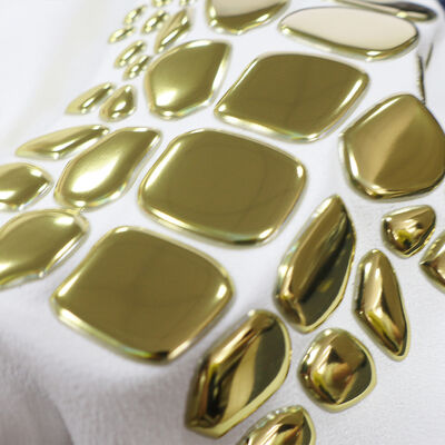 Fabrik-Kustom-Metall-Gold-TPU-Wärmeübertragungslabel - Emblem mit unregelmäßiger Form für Luxusbekleidung und Modekleidung