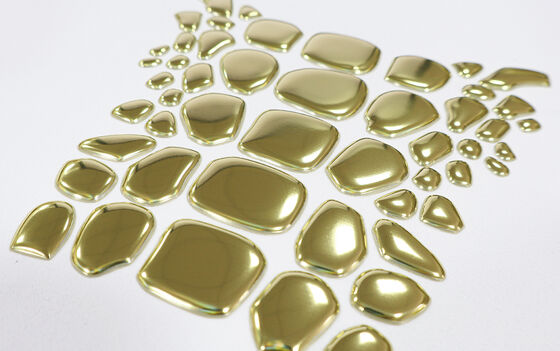 Fabrik-Kustom-Metall-Gold-TPU-Wärmeübertragungslabel - Emblem mit unregelmäßiger Form für Luxusbekleidung und Modekleidung