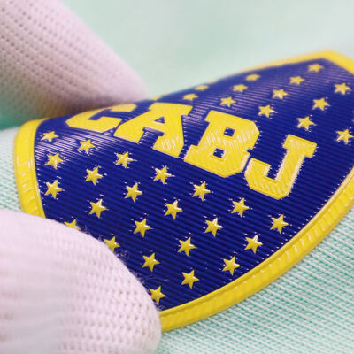 Maßgeschneiderte 3D TPU Wärmeübertragungsetiketten in drei Farben, waschbar & haltbar für Bekleidung