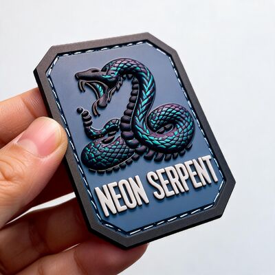 Benutzerdefinierte hochdichte 3D-Patches aus weichem PVC im Großhandel mit mehrfarbigem, personalisiertem, scharfem, detailgeprägtem Gummietikett
