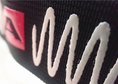 Machen Sie Gefühl-glänzender Oberflächenjacquardwebstuhl-elastisches Band mit Siebdruck-Silikon-Logo glatt