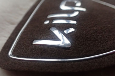 Kundenspezifische Wärmeübertragung prägte Logo des Lederflicken-3D auf Veloursleder, kleidet TPU-Aufkleber