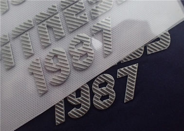 Angehobener Twill-Blitz-Silber-Oberflächenwärmeübertragungs-Logo-dreidimensionaler Effekt