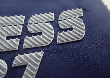 Angehobener Twill-Blitz-Silber-Oberflächenwärmeübertragungs-Logo-dreidimensionaler Effekt