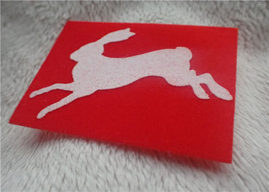 Kurzer Plüsch-einfarbiges scharendes Wärmeübertragungs-Logo für Kleidungs-helle rote Farbe