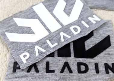 Wärmeübertragungs-Silikon-Aufkleber, prägeartiger Logo PVCgummiflecken für Kleider