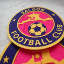 Fußball-Verein-kundenspezifische Kleidung bessert Wärmeübertragung Tatami aus, das glatte Kleideraufkleber sich schart