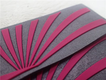 Rote Gummiflecken 3D für Kleid weiches graues Microfiber mit Einspritzungs-Silikon-Logo