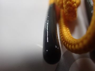 Moderne nicht elastische Schnur mit den glänzenden Silikon-Enden umweltfreundlich