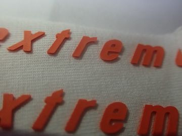 Normale Tinte der Wärmeübertragungs-Kleidungs-Aufkleber mit hoher Dichte kundengebundenen Form