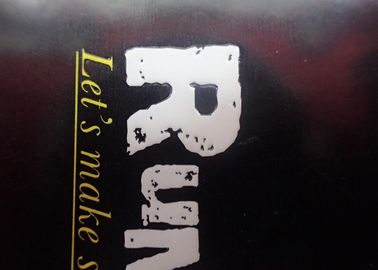 Geprägt, Logo-Papierkleiderfall-Umbauten mit der Schnur-Haut druckend - freundlich