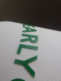 Der Heißkleber, der Siebdruck-Aufkleber/Gewohnheit des Logo-3D unterstützt, druckte Flecken