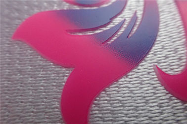 Arbeiten Sie Flecken maßgefertigten Kleidungsstücks Tatami Aaterial, mit buntem Logo 3D auf Flecken um