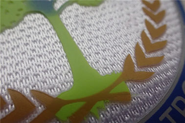 Arbeiten Sie Flecken maßgefertigten Kleidungsstücks Tatami Aaterial, mit buntem Logo 3D auf Flecken um