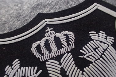 Geschäumte Gummilogo-Flecken Kleidung Microfiber