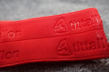 Rot prägeartiges Sportkleidung gesponnenes Band