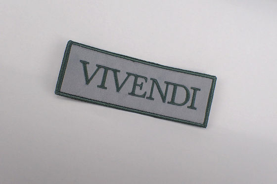 Hersteller kundenspezifischer Logo Embroidered Badge Applique Flower bessert für Kleidung aus