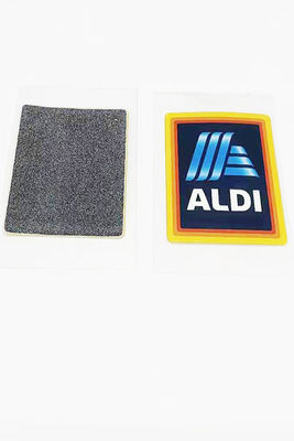 T-Shirt Hitze-Transferdruck-Service-Aufkleber Tagless-Aufkleber fertigen Logo kundenspezifisch an
