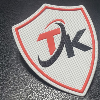 Kundenspezifische prägeartige weiche 3D Tpu thermische Druckgummiübertragung des Flecken-für Stoff-Logo