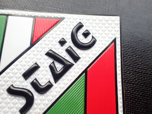 Soem kundenspezifisches prägeartiges 3D Logo Soft TPU beschriftet Flecken für Kleidung