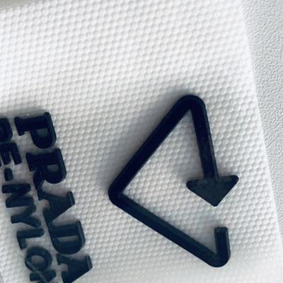 Silikon-Wärmeübertragungs-Aufkleber Pantone-Farbe Effekt 3D Eco freundliche für Kleid