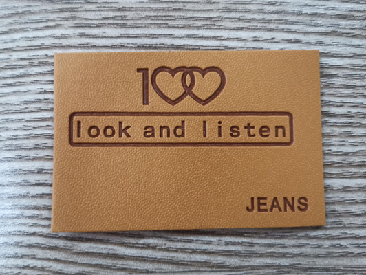 Kleid beschriftet prägeartiges Lederflicken nähen auf Kleidung PU-Logo