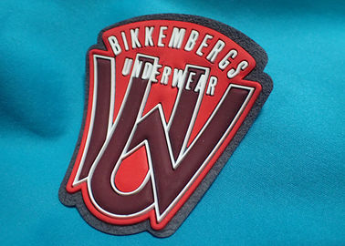 Kundenspezifisches Logo prägte selbstklebende Kleidungs-Flecken, Gummi-Aufkleber des Silikon-3D