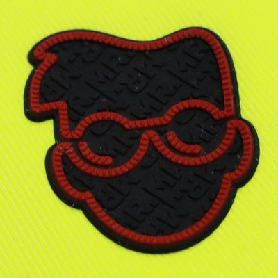 Kundenspezifisches 3D-Silikonetikett, hitzepressbar, waschbar, 3D-Weichsilikon-Logo-Transfer-Abzeichen