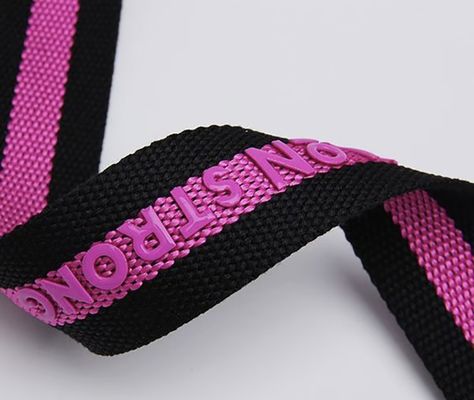 Individuelles 3D-Logo-Gummiband Glänzendes mattes Silikon-Polyester-Gewebe für Bekleidungszubehör