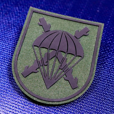 Bekleidungsaufnäher Siebdruck Etiketten Klettband Silikon auf Aufnähern für Jacken