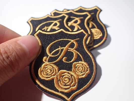 Stickte einzigartige Art-Gewohnheit Eco Flecken-Gold Rose Raised Effect